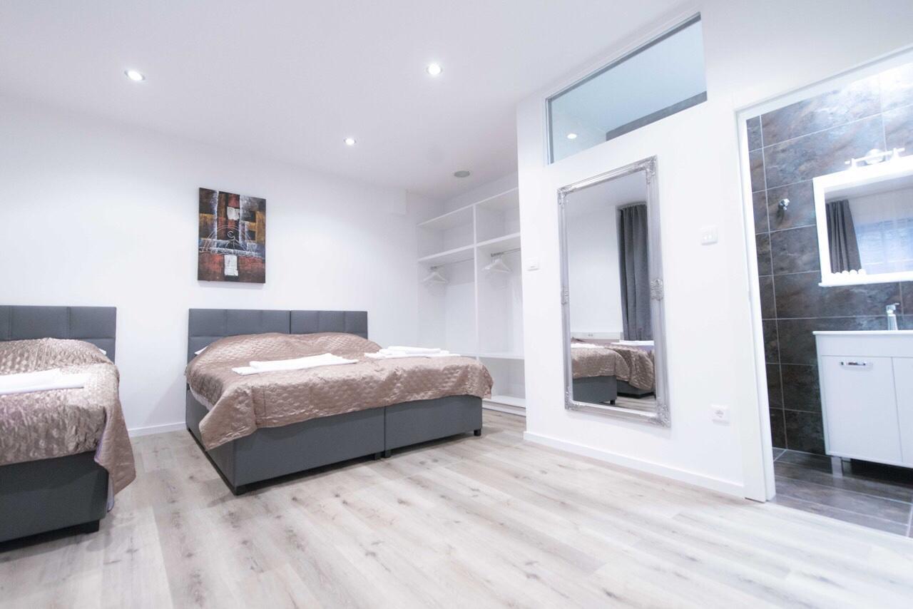 Apartma City & Free Parking Ljubljana Exteriör bild